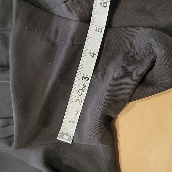 Old Navy Size L Black Elastic with Drawstring Waist Pull-On Shorts, Gently Used - Picture 6 of 10